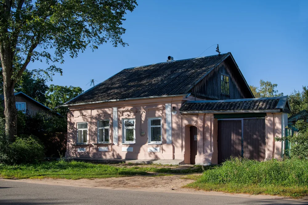 Жилой дом (Осташков)