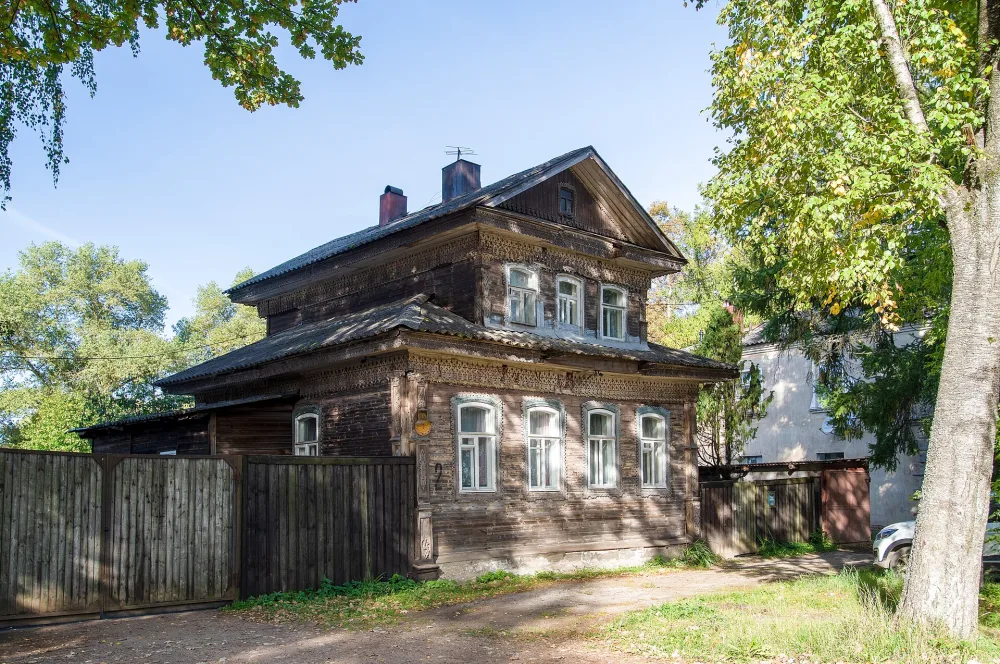 Жилой дом (Осташков)