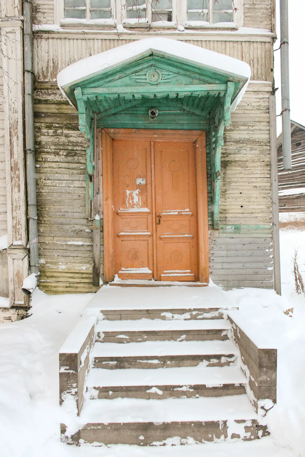 Здание (Белозерск)