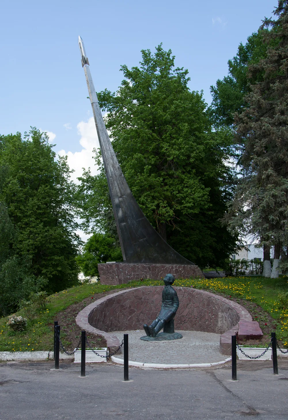 Памятник Константину Циолковскому (Боровск)