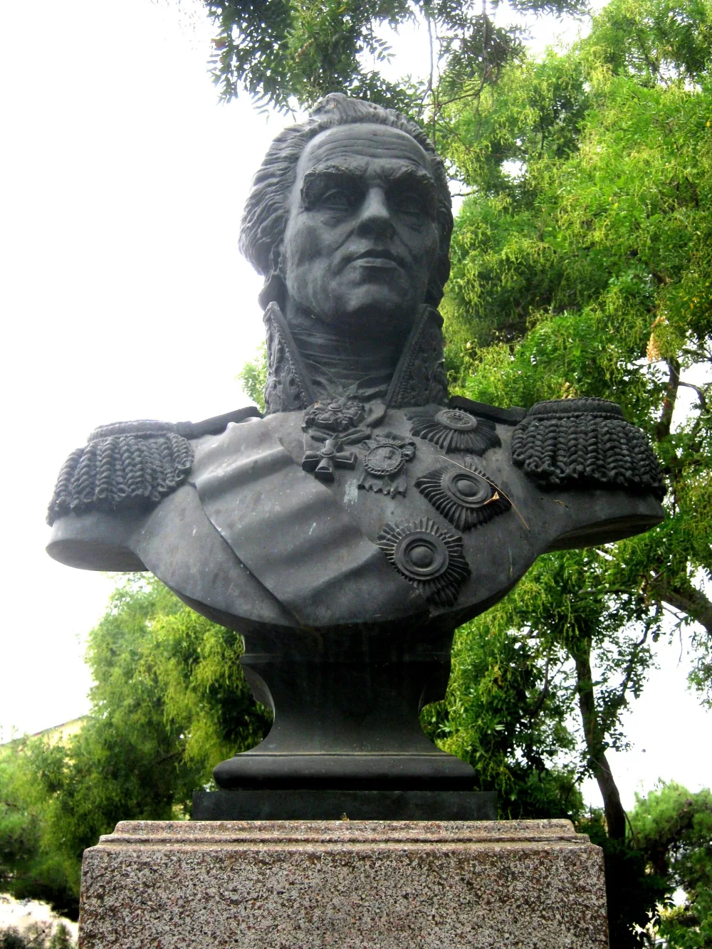 Памятник Ивану Гудовичу