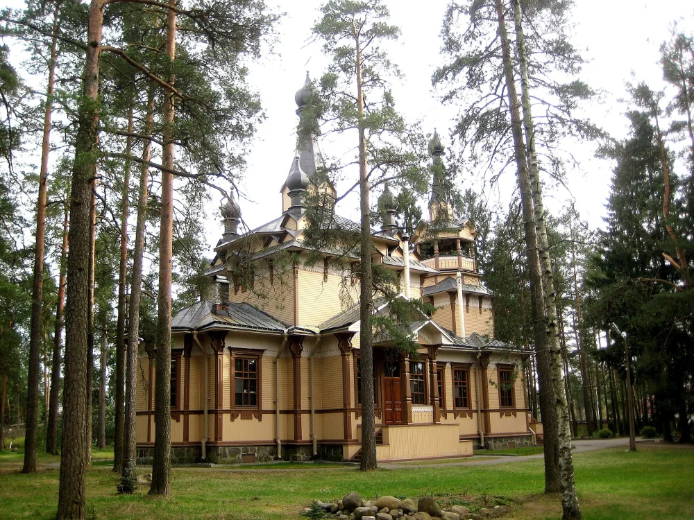 Церковь Святого Серафима Саровского в посёлке Песочный