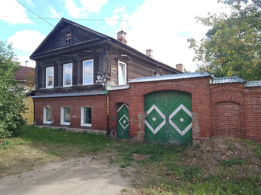Жилой дом (Боровичи)