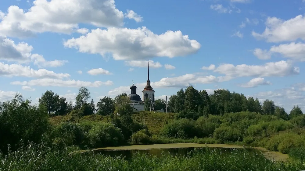 Валы земляные и ров (Старое городище «Варлаамия») (Великий Устюг)