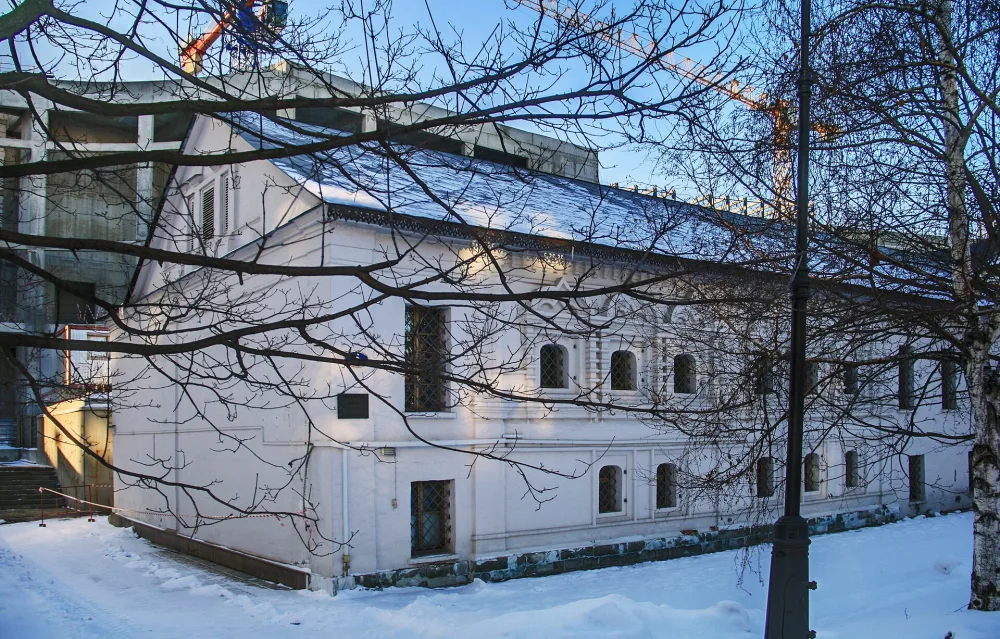 Лаврушинский перeулок 6