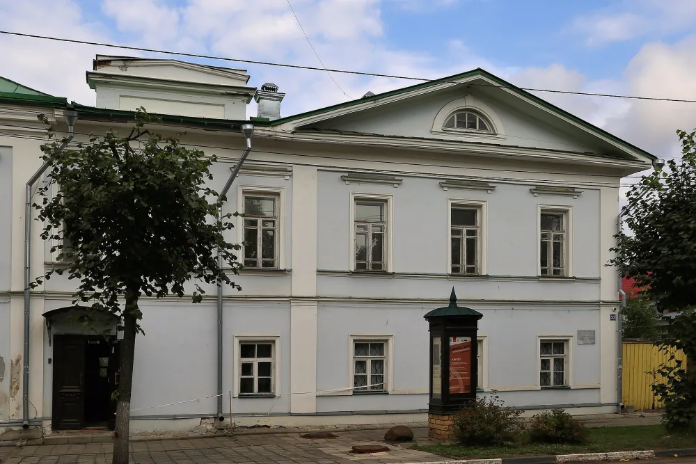Флигель с галереей (Ростов)