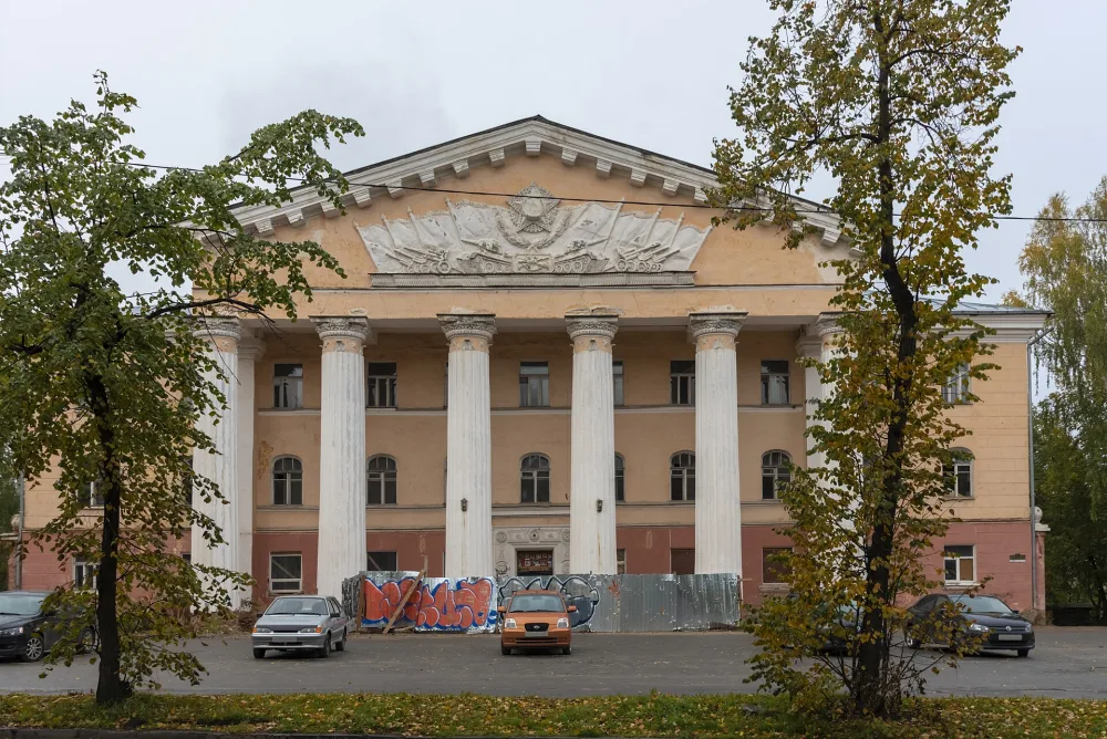 Здание гарнизонного Дома офицеров (Петрозаводск)
