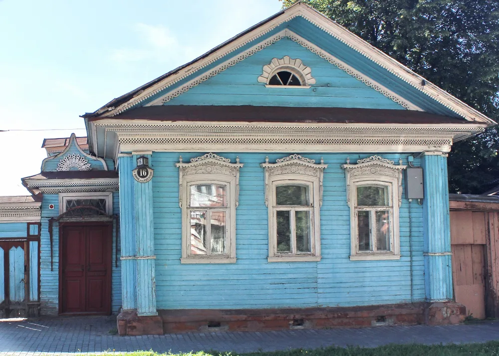 Дом Кузнецова с резными деревянными воротами (Городец)