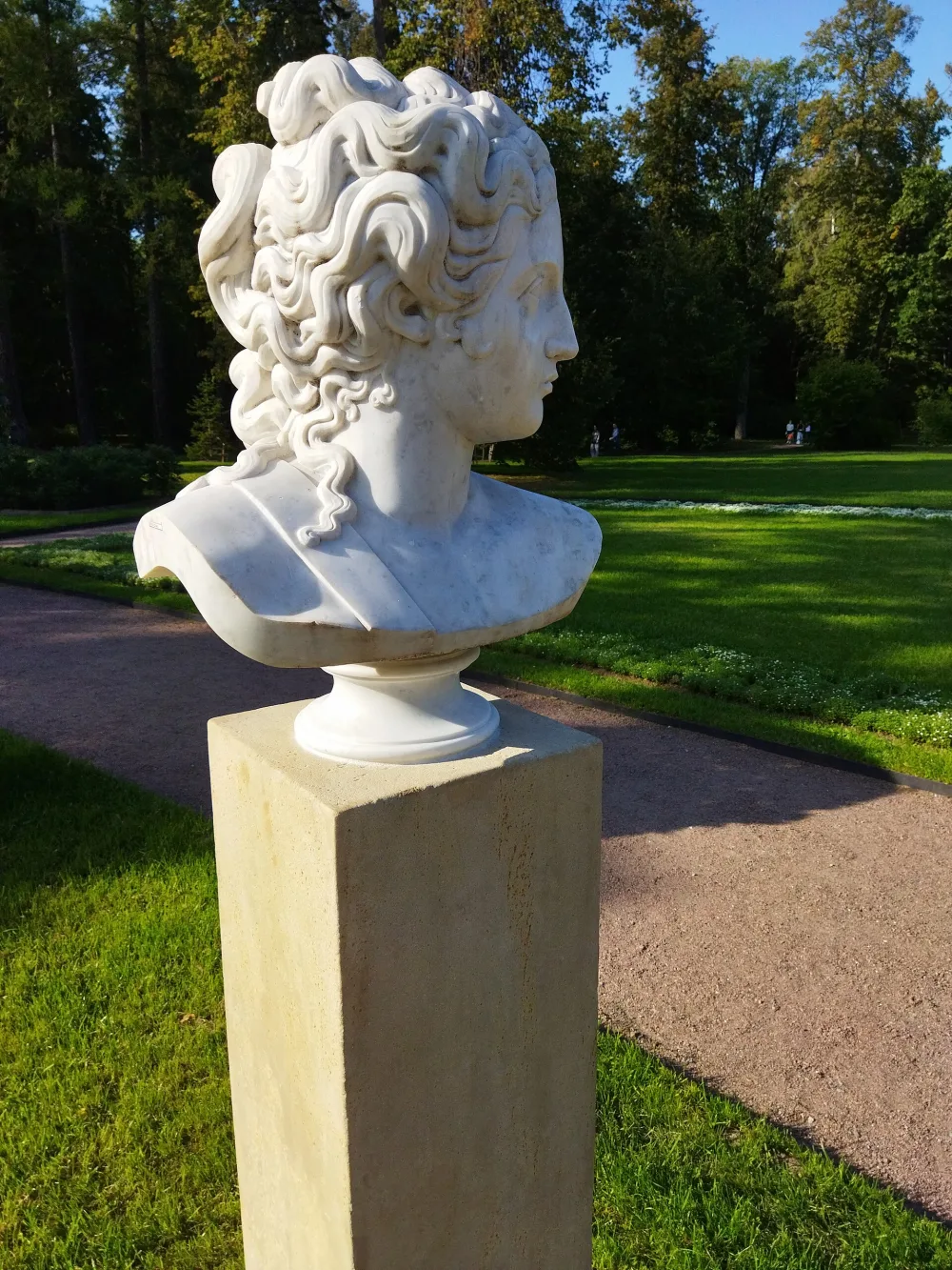 Бюст «Диана» (Ломоносов)