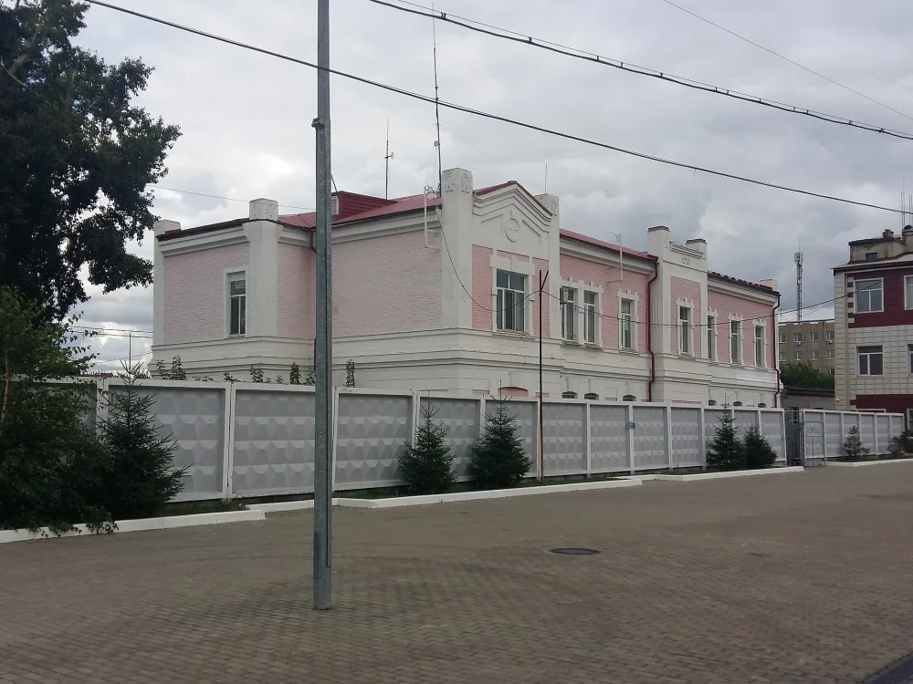 Пристанционное административное здание (Тюмень)