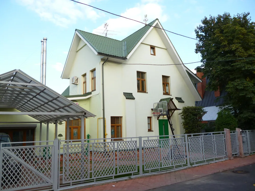 улица Саврасова 4