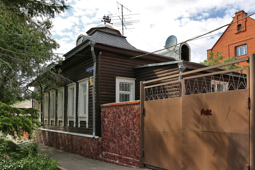 Особняк, образец застройки казачьего форштадта (Омск)