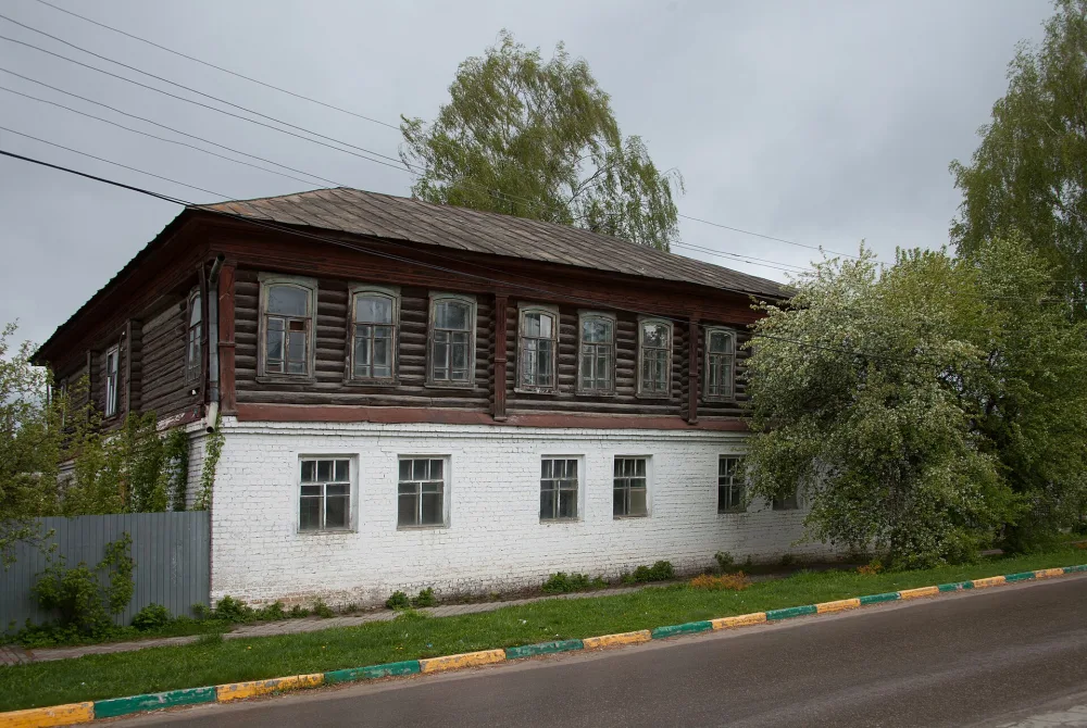Дом, в котором с 1918 г. находился первый уездный комитет РКП(б) и где проходили первые уездные съезды Советов (Ардатов)