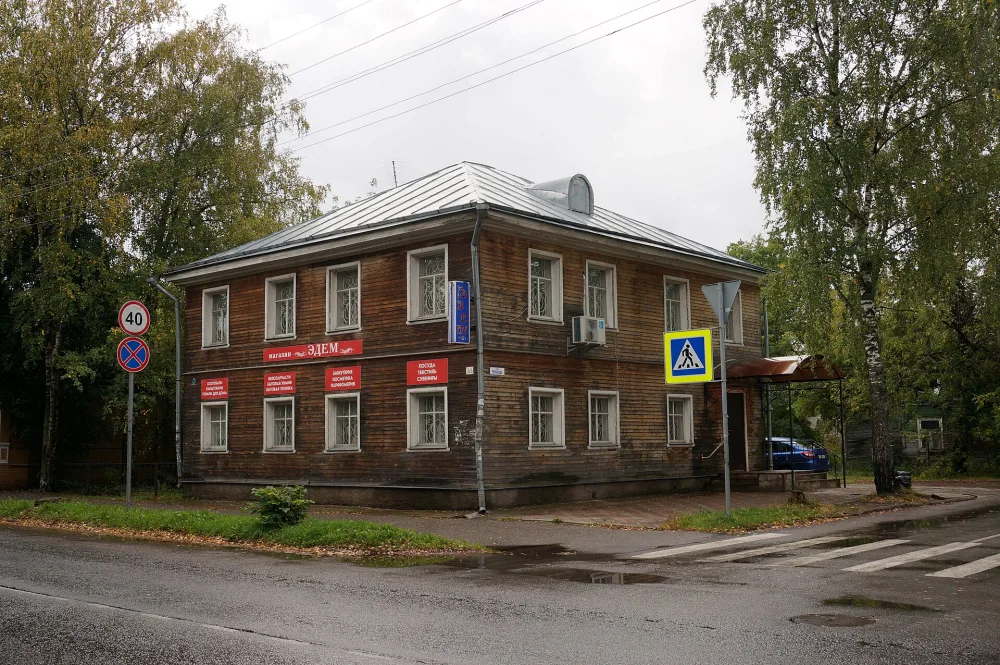 Бывший дом Староладожского Успенского монастыря (Новая Ладога)