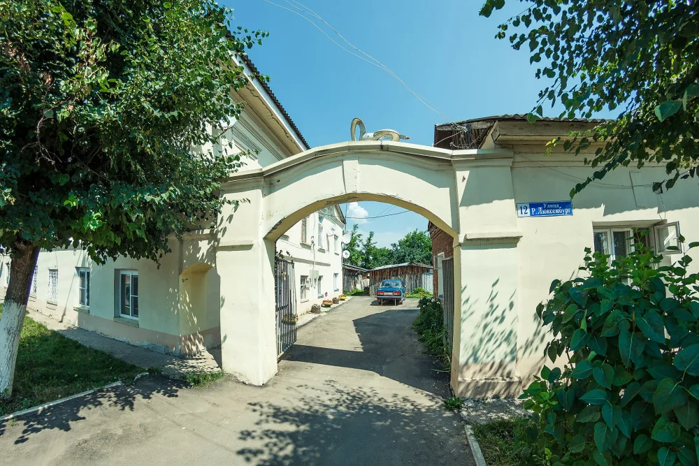 Городская купеческая усадьба (главный дом, флигель) (Таруса)