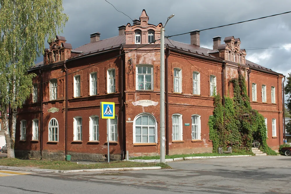 Дом жилой (Крестцы)