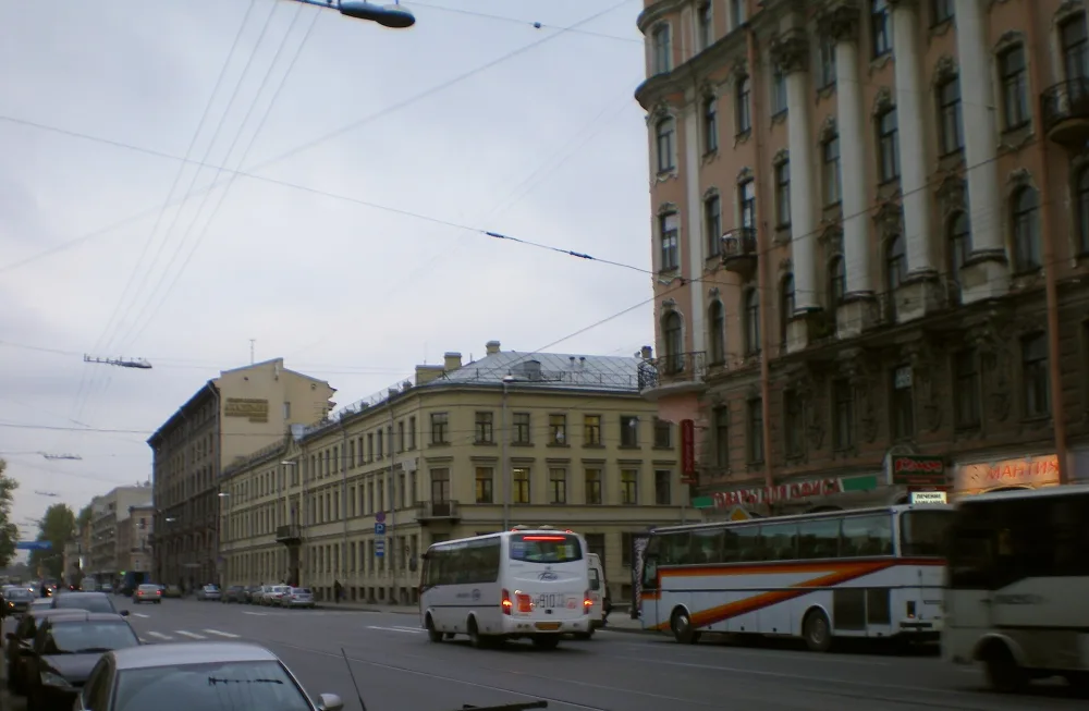 Главное здание