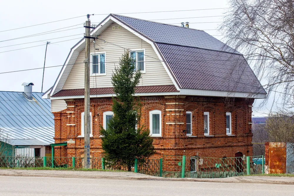Жилой дом (Каменки)
