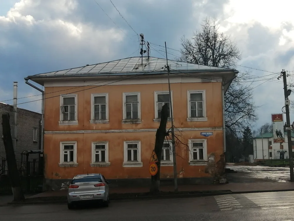 Дом жилой (Кашин)
