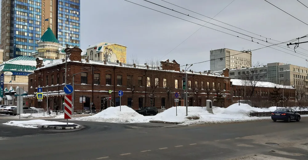 Дома купца И. Т. Сурикова и Молчанова