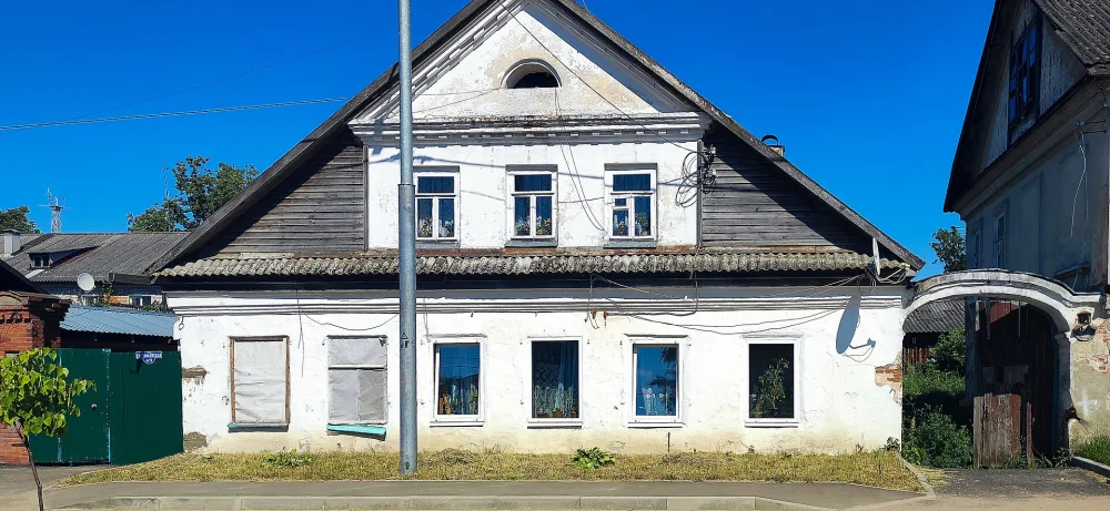 Жилой дом (Осташков)