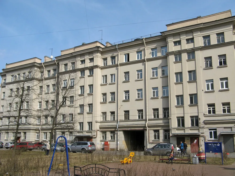 Жилой дом Северо-Западного речного пароходства