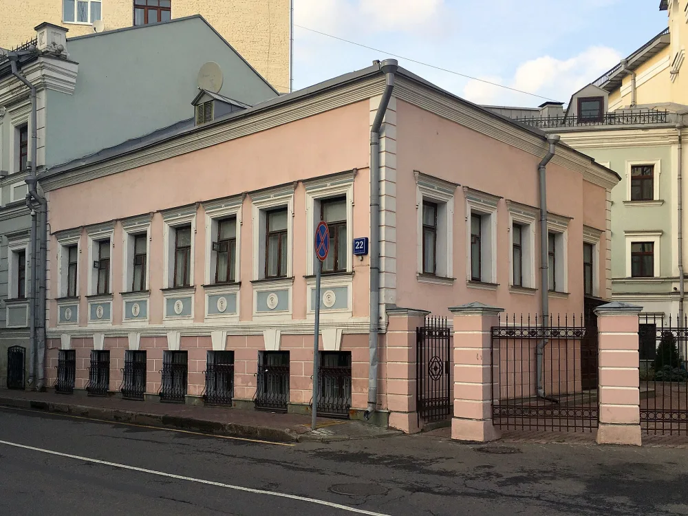 Большой Овчинниковский переулок 22 c3
