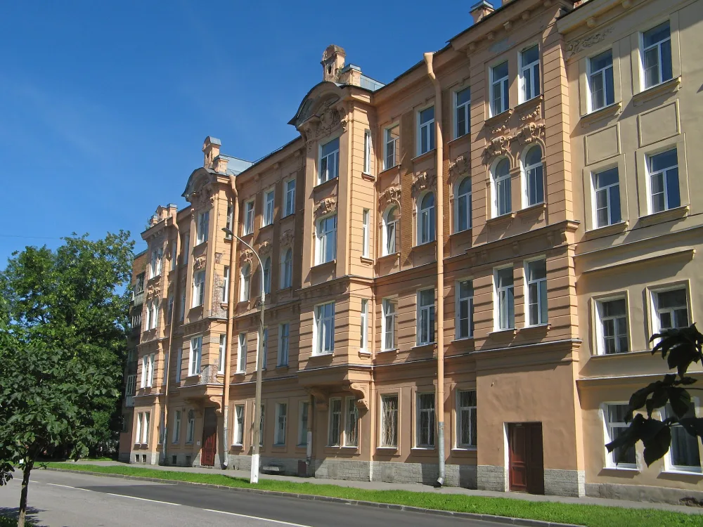 Дом по улице Карла Маркса (дом Голубева) (Кронштадт)