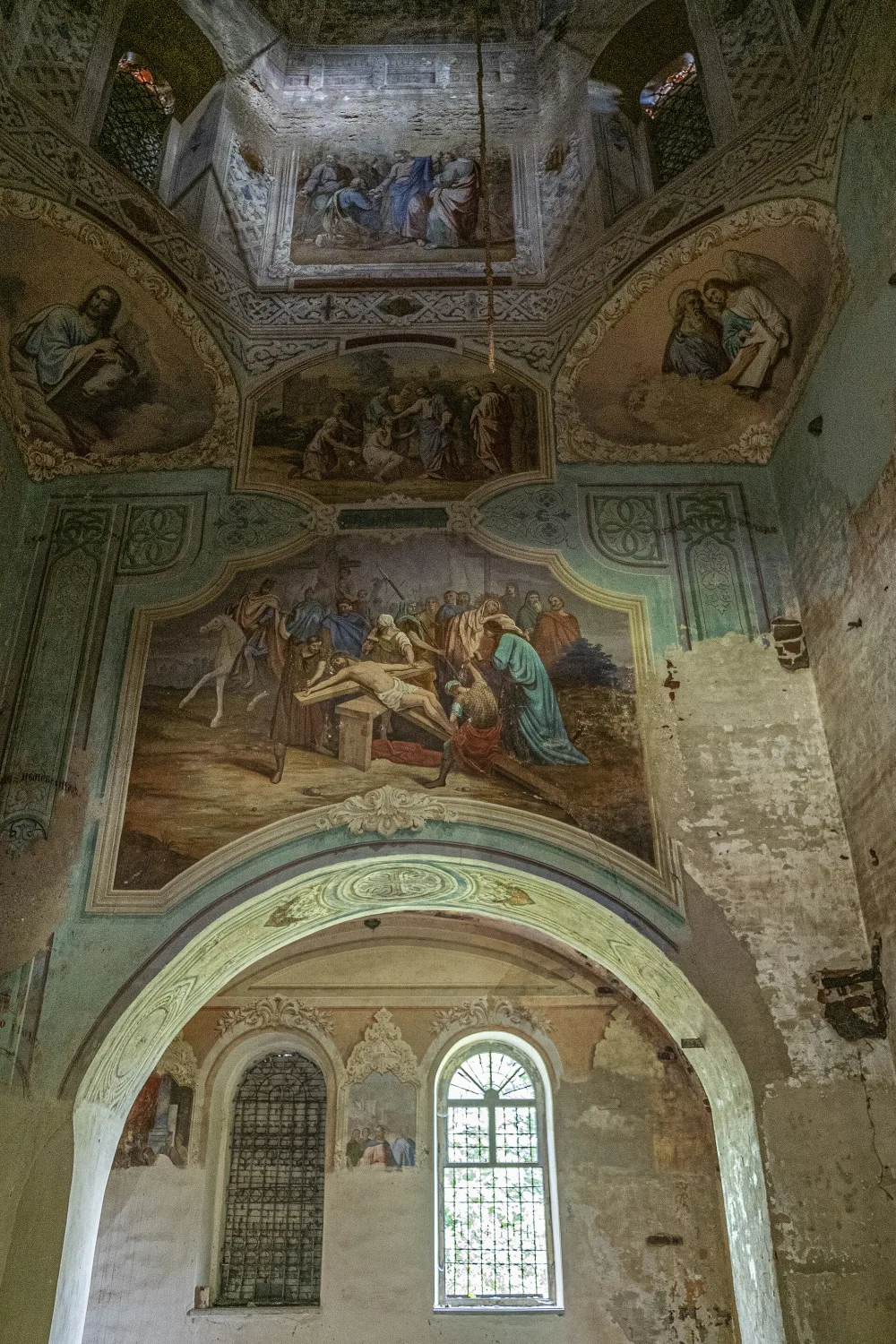 Благовещенская церковь с живописью (Княжево)