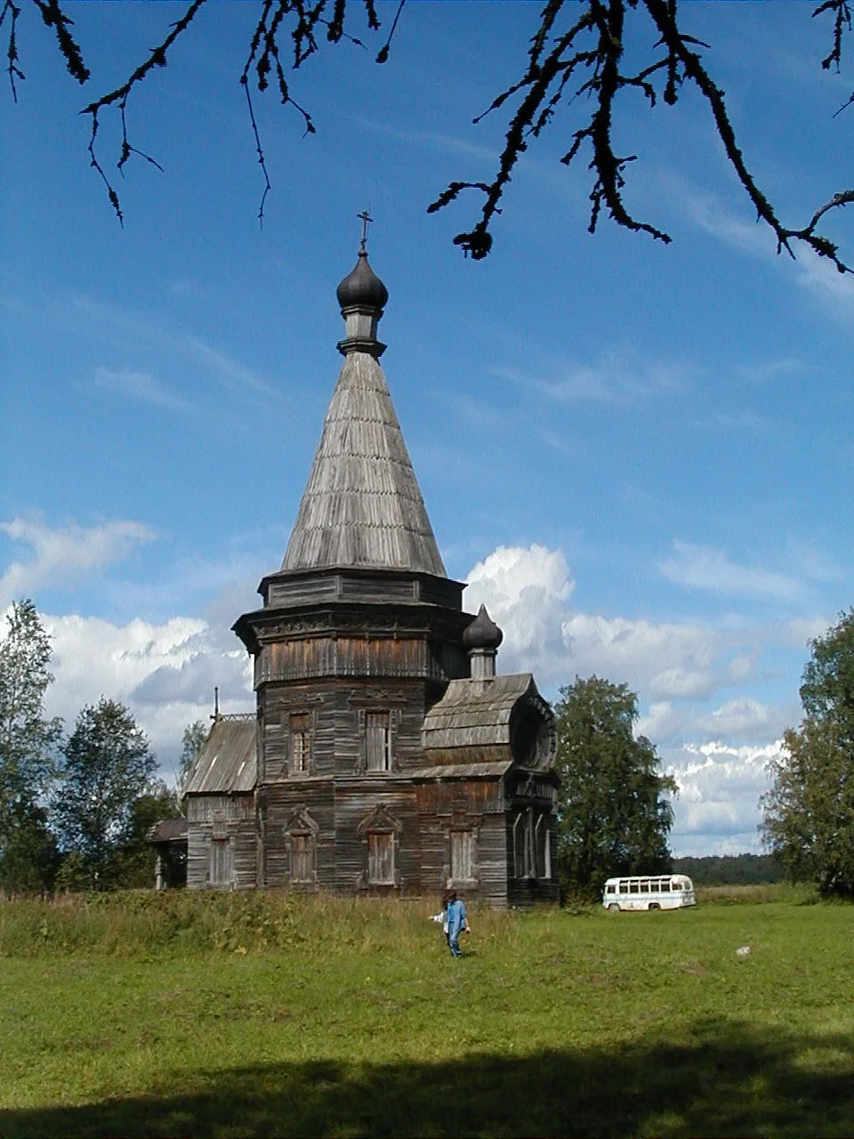 Сретенско-Михайловская церковь в бывшем селе Красная Ляга