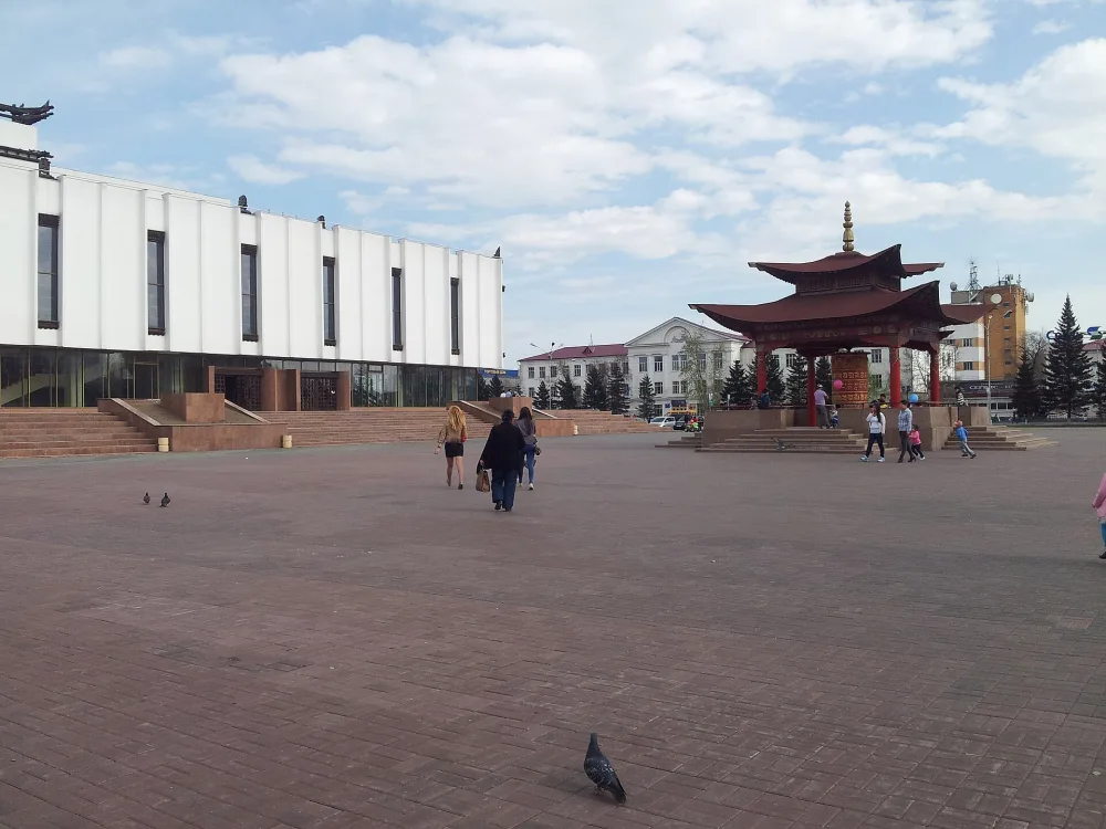 Площадь Арата