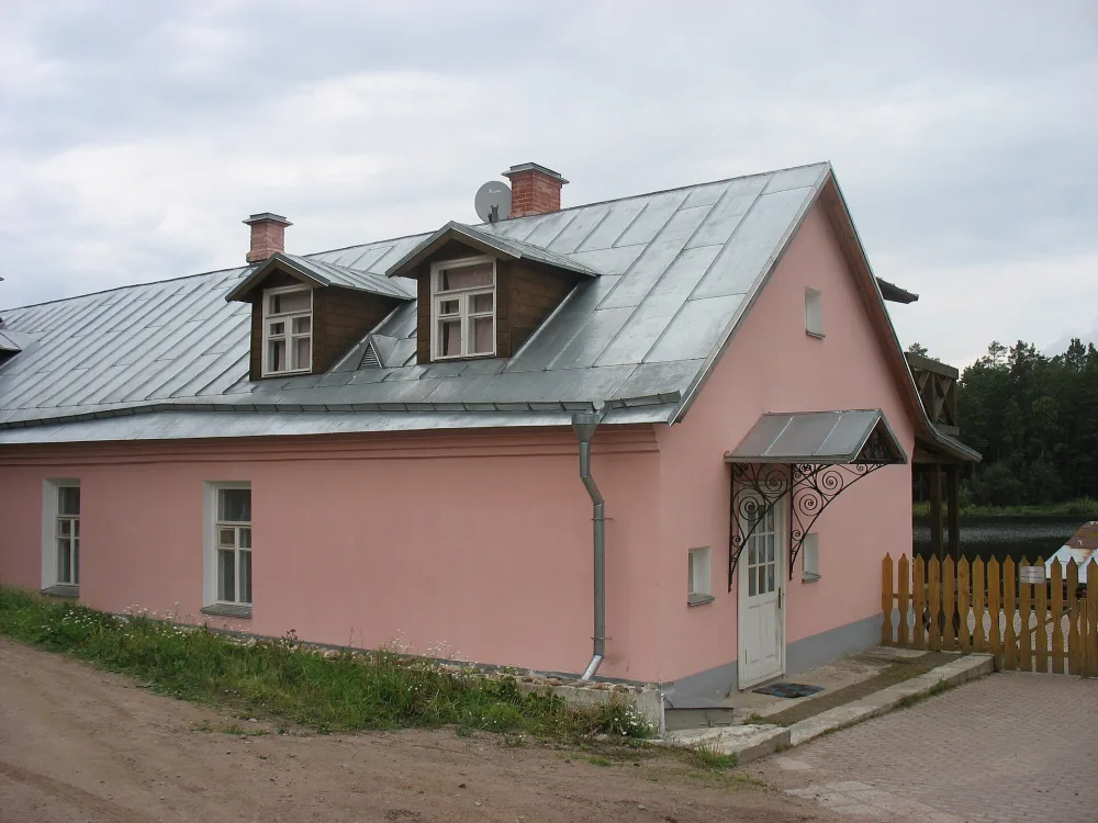 Здание смоляного завода (Сортавальское г.п.)