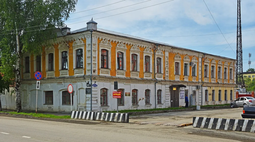Здание, в котором в 1919-1921 гг. находился Невьянский городской окружной комитет коммунистического союза молодежи (Невьянск)