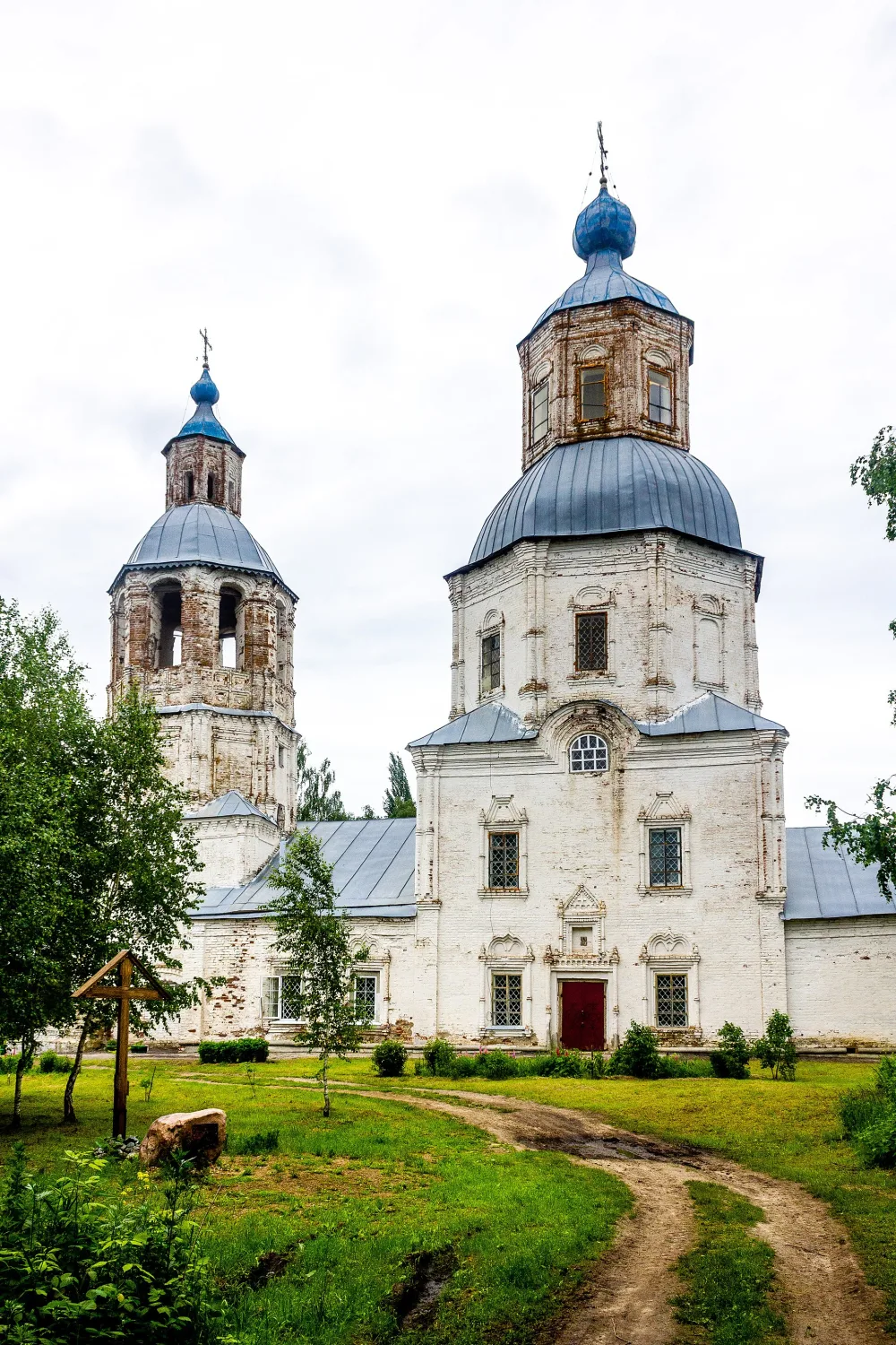Церковь Покрова Пресвятой Богородицы с колокольней (Курмыш)