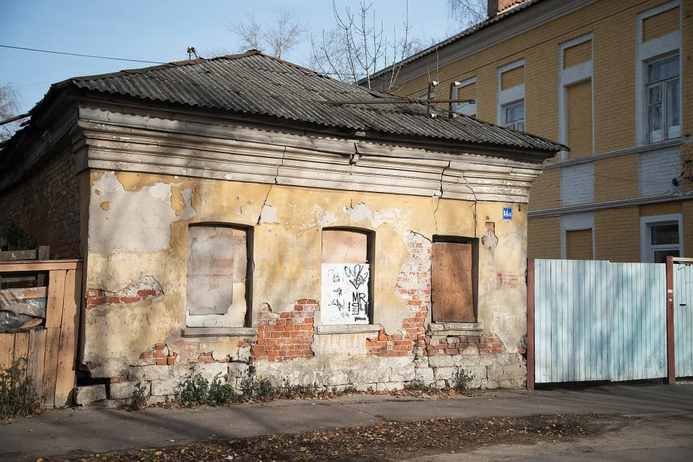 Флигель