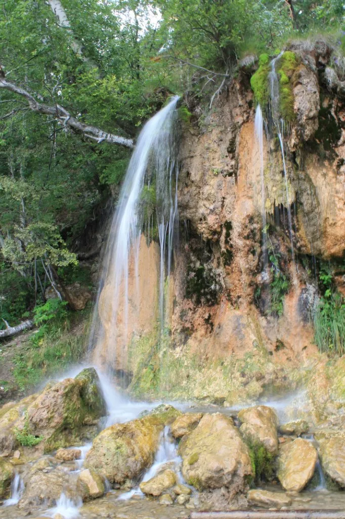 Плакун (водопад)