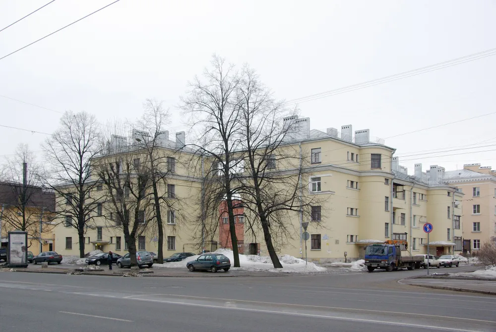 Проспект Стачек 33