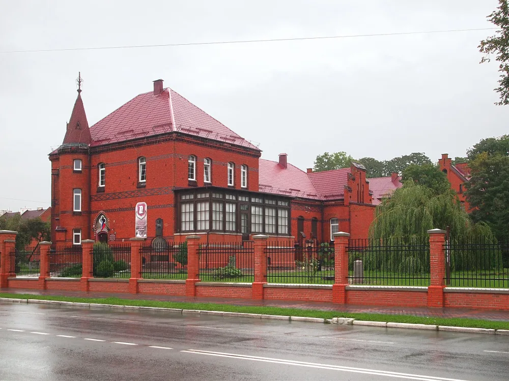 Комплекс зданий уланского полка (Гусев)