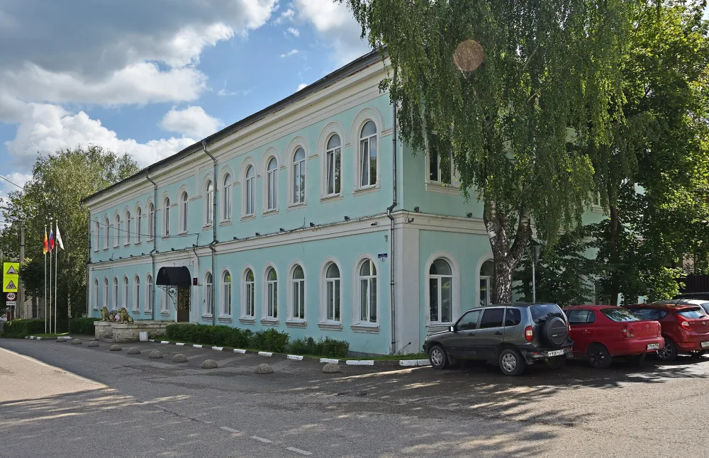 Административное здание (Старица)