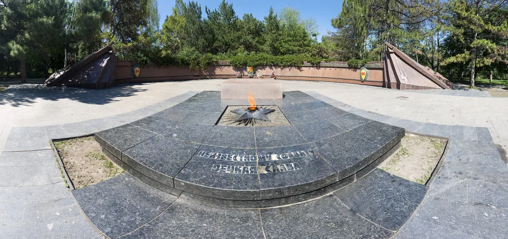 Q122578275