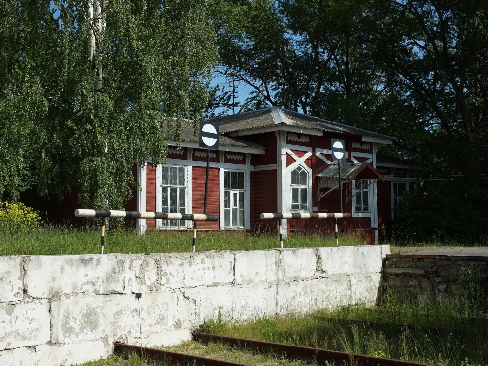 Служебный корпус (Здание товарной конторы) (Боровичи)