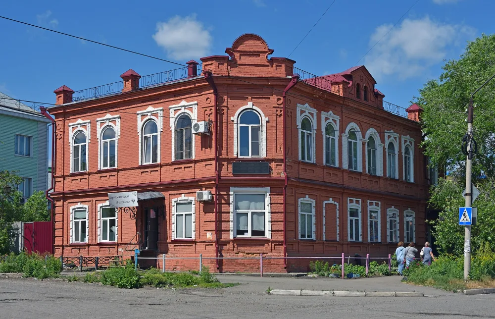 Дом Причтина (Бийск)