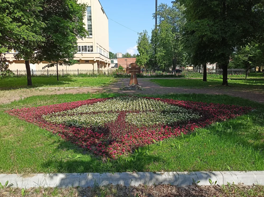 Колокольня Троицкого собора (фундамент)