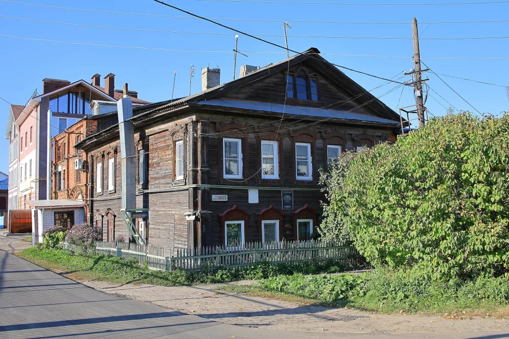 улица Сушникова 1