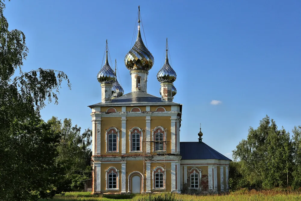 Церковь Троицкая (Назорное)