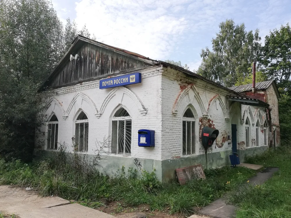 Западный флигель (Райсемёновское)