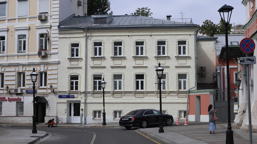 Брюсов переулок 15/2 с1