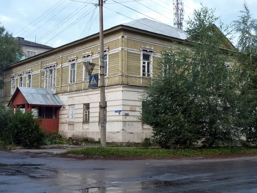 Дом Веретенникова (Вытегра)