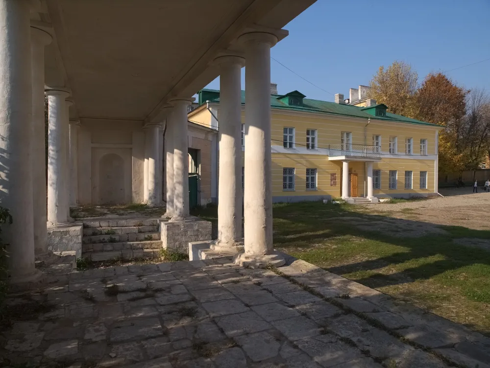 Флигель западный (Калуга)