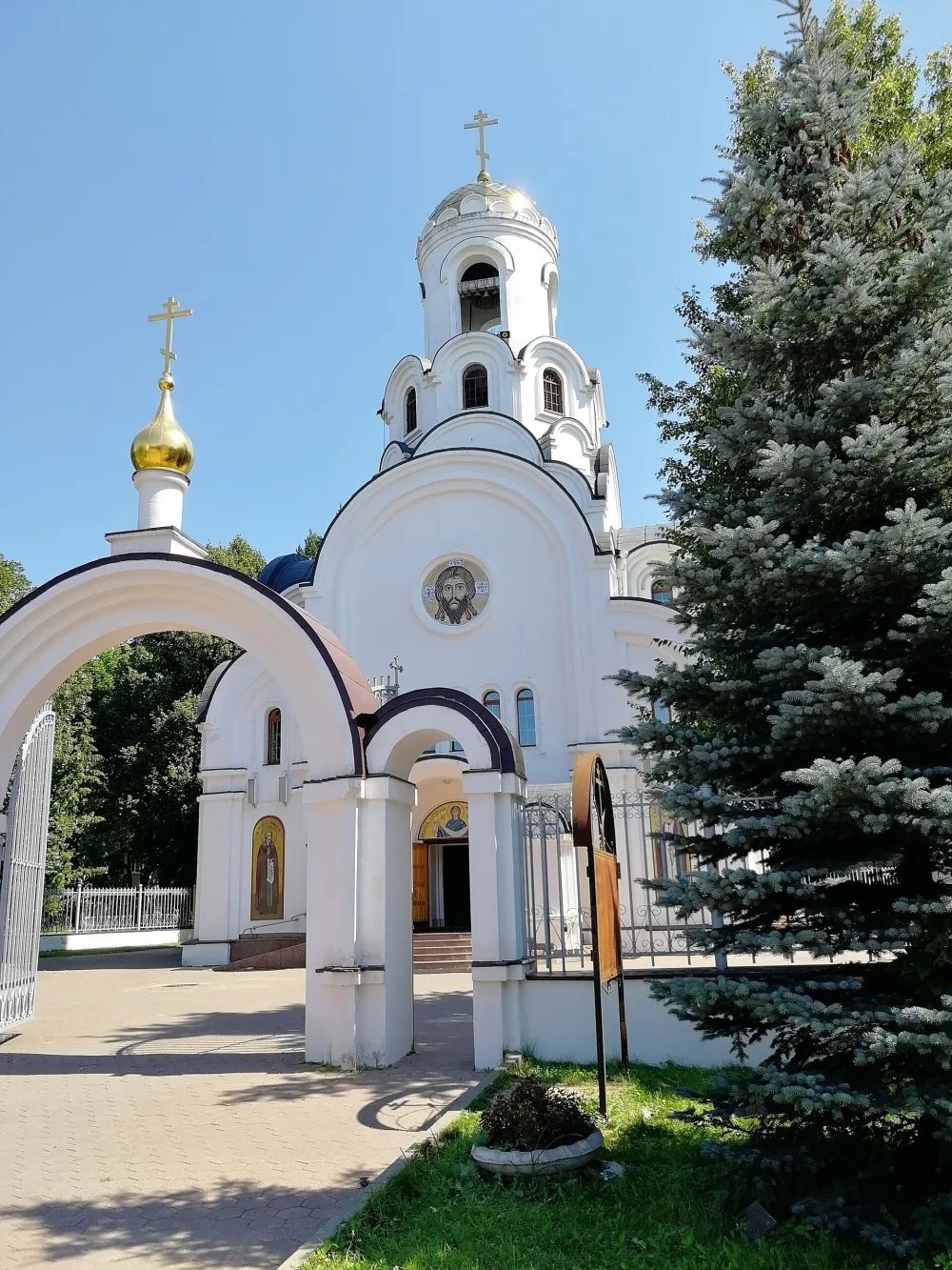 Церковь Рождества Христова